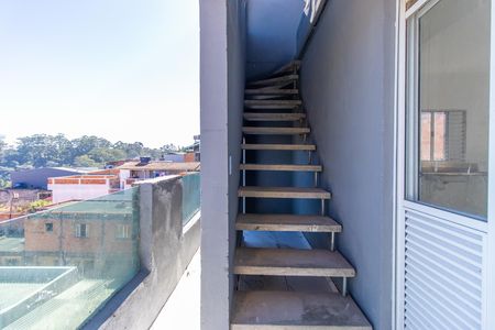 Acesso area de serviço de casa para alugar com 1 quarto, 69m² em Parque Miguel Mirizola, Cotia