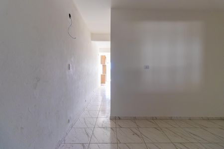 Casa para alugar com 69m², 1 quarto e sem vaga Casa para alugar com 69m², 1 quarto e sem vagaSala