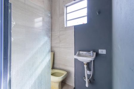 Banheiro da Suíte de casa para alugar com 1 quarto, 69m² em Parque Miguel Mirizola, Cotia