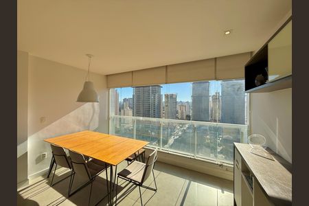 Apartamento à venda com 67m², 1 quarto e 1 vaga Apartamento à venda com 67m², 1 quarto e 1 vagaSacada Integrada