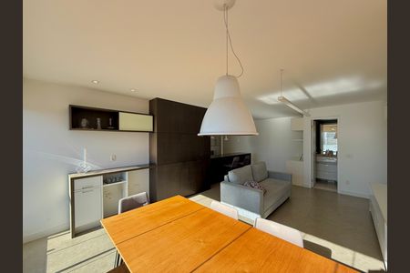 Apartamento à venda com 67m², 1 quarto e 1 vaga Apartamento à venda com 67m², 1 quarto e 1 vagaSacada Integrada