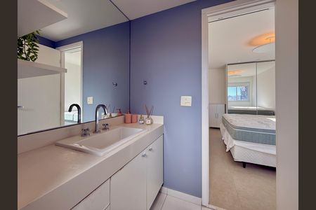 Apartamento à venda com 67m², 1 quarto e 1 vaga Apartamento à venda com 67m², 1 quarto e 1 vagaBanheiro Suíte