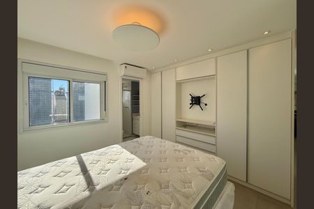 Apartamento à venda com 67m², 1 quarto e 1 vaga Apartamento à venda com 67m², 1 quarto e 1 vagaSuíte