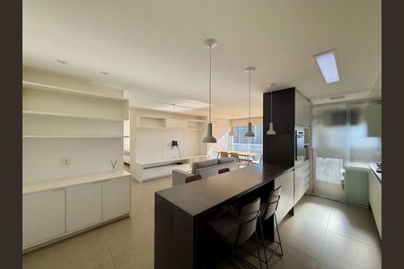 Apartamento à venda com 67m², 1 quarto e 1 vaga Apartamento à venda com 67m², 1 quarto e 1 vagaSala