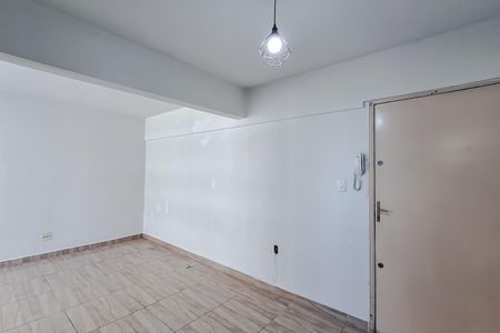 Studio à venda com 29m², 1 quarto e sem vaga Studio à venda com 29m², 1 quarto e sem vagaSala/Quarto