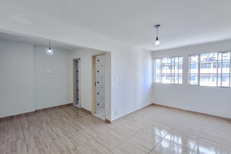 Studio à venda com 29m², 1 quarto e sem vaga Studio à venda com 29m², 1 quarto e sem vagaSala/Quarto