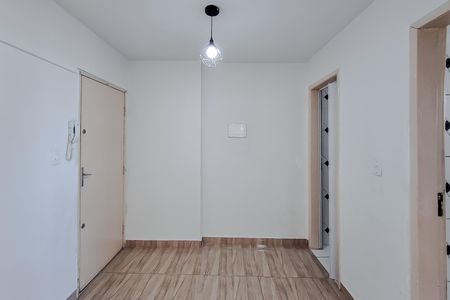 Studio à venda com 29m², 1 quarto e sem vaga Studio à venda com 29m², 1 quarto e sem vagaSala/Quarto