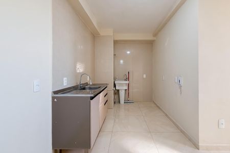 Apartamento para alugar com 38m², 2 quartos e sem vaga Apartamento para alugar com 38m², 2 quartos e sem vagaCozinha e Área de Serviço