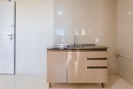 Apartamento para alugar com 38m², 2 quartos e sem vaga Apartamento para alugar com 38m², 2 quartos e sem vagaCozinha e Área de Serviço