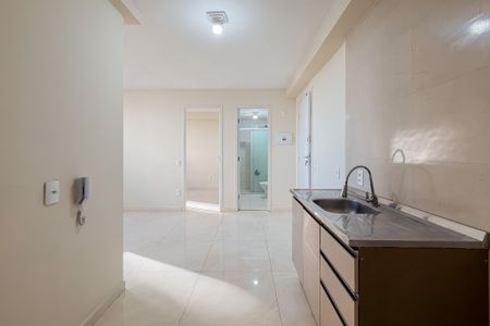 Apartamento para alugar com 38m², 2 quartos e sem vaga Apartamento para alugar com 38m², 2 quartos e sem vagaCozinha e Área de Serviço