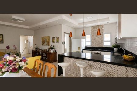 Casa à venda com 185m², 3 quartos e 4 vagas