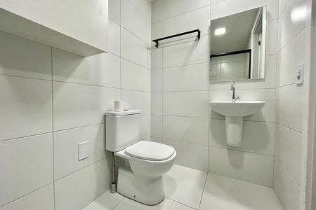 Studio para alugar com 30m², 1 quarto e 1 vaga Studio para alugar com 30m², 1 quarto e 1 vagaBanheiro
