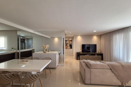 Apartamento à venda com 96m², 2 quartos e 3 vagas Apartamento à venda com 96m², 2 quartos e 3 vagasSala