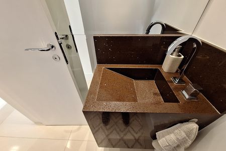 Apartamento à venda com 96m², 2 quartos e 3 vagas Apartamento à venda com 96m², 2 quartos e 3 vagasLavabo
