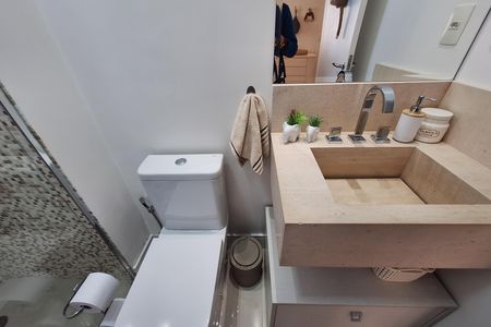 Apartamento à venda com 96m², 2 quartos e 3 vagas Apartamento à venda com 96m², 2 quartos e 3 vagasBanheiro da Suíte 2