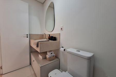 Apartamento à venda com 96m², 2 quartos e 3 vagas Apartamento à venda com 96m², 2 quartos e 3 vagasBanheiro da Suíte 1