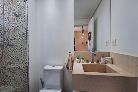 Apartamento à venda com 96m², 2 quartos e 3 vagas Apartamento à venda com 96m², 2 quartos e 3 vagasBanheiro da Suíte 2