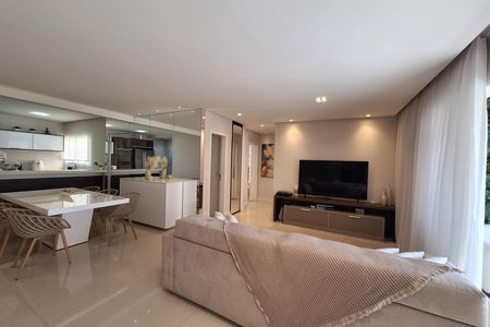 Apartamento à venda com 96m², 2 quartos e 3 vagas Apartamento à venda com 96m², 2 quartos e 3 vagasSala