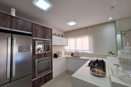 Apartamento à venda com 96m², 2 quartos e 3 vagas Apartamento à venda com 96m², 2 quartos e 3 vagasCozinha