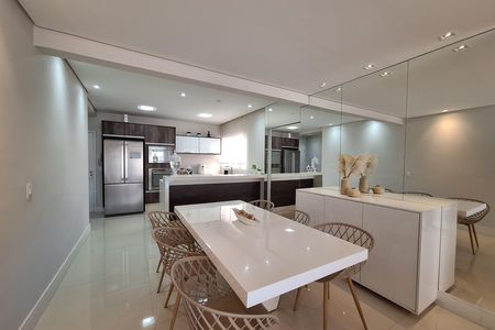 Apartamento à venda com 96m², 2 quartos e 3 vagas Apartamento à venda com 96m², 2 quartos e 3 vagasSala de Jantar