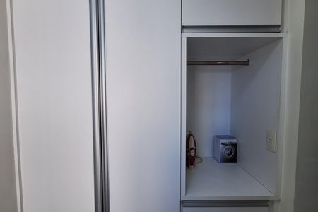 Apartamento à venda com 96m², 2 quartos e 3 vagas Apartamento à venda com 96m², 2 quartos e 3 vagasÁrea de Serviço