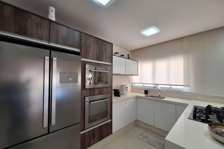 Cozinha de apartamento à venda com 2 quartos, 96m² em Vila Valparaíso, Santo André