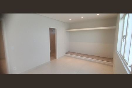 Casa à venda com 4 quartos, 154m² em Salgado Filho, Belo Horizonte