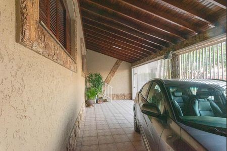 Garagem de casa à venda com 2 quartos, 200m² em Jardim Yeda, Campinas