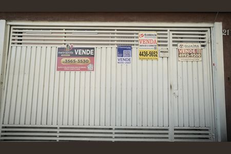 Placa de casa à venda com 1 quarto, 60m² em Vila Gilda, Santo André