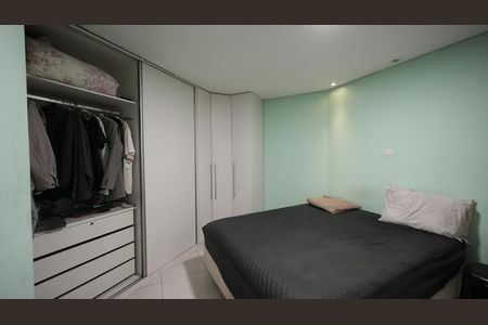 Quarto Suíte de casa à venda com 1 quarto, 60m² em Vila Gilda, Santo André