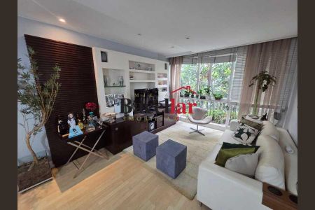 Apartamento à venda com 130m², 3 quartos e 1 vaga