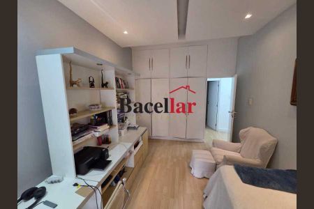 Apartamento à venda com 130m², 3 quartos e 1 vaga