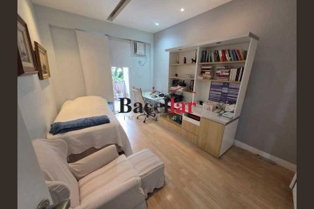 Apartamento à venda com 130m², 3 quartos e 1 vaga