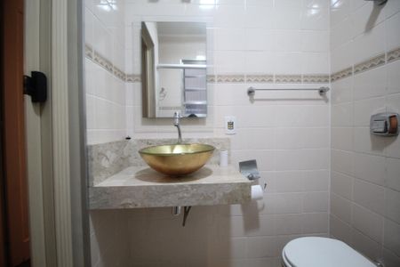Apartamento à venda com 56m², 2 quartos e sem vagaBanheiro
