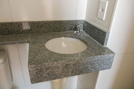 Banheiro da Suíte de apartamento à venda com 2 quartos, 48m² em Engenho de Dentro, Rio de Janeiro