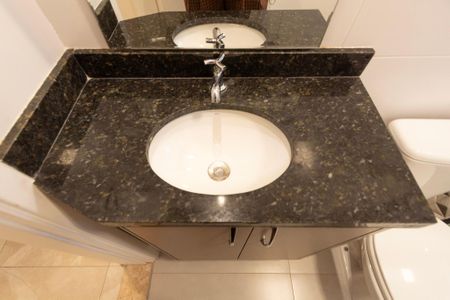 Apartamento para alugar com 82m², 2 quartos e 1 vaga Apartamento para alugar com 82m², 2 quartos e 1 vagaBanheiro Social
