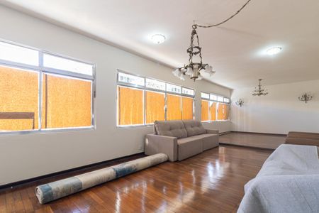 Casa à venda com 5 quartos, 363m² em Planalto Paulista, São Paulo