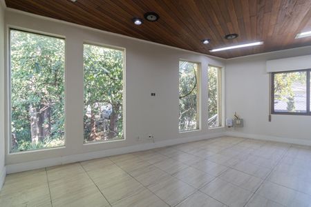 Sala (Piso Superior) de casa à venda com 5 quartos, 363m² em Planalto Paulista, São Paulo