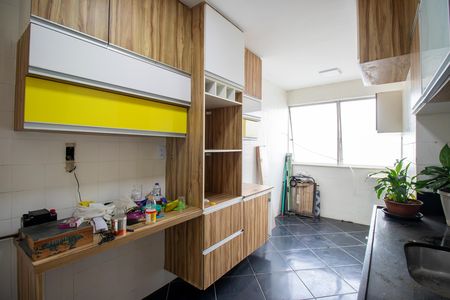 Apartamento para alugar com 84m², 2 quartos e 1 vaga Apartamento para alugar com 84m², 2 quartos e 1 vagaCozinha e Área de Serviço