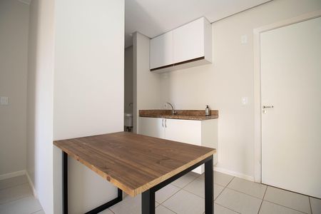 Cozinha e Área de Serviço de apartamento para alugar com 1 quarto, 42m² em Águas Claras, Brasília