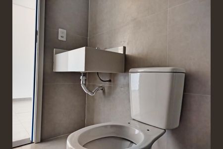 Studio para alugar com 29m², 1 quarto e sem vaga Studio para alugar com 29m², 1 quarto e sem vagaBanheiro