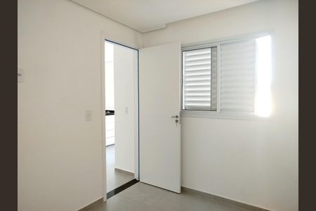Quarto de kitnet/studio para alugar com 1 quarto, 29m² em Vila Invernada, São Paulo