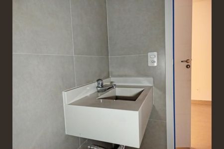 Studio para alugar com 33m², 1 quarto e sem vaga Studio para alugar com 33m², 1 quarto e sem vagaBanheiro