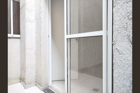Studio para alugar com 33m², 1 quarto e sem vaga Studio para alugar com 33m², 1 quarto e sem vagaÁrea externa