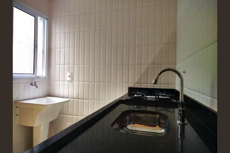 Cozinha de kitnet/studio para alugar com 1 quarto, 33m² em Vila Invernada, São Paulo