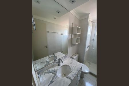 Banheiro de apartamento à venda com 2 quartos, 65m² em Vila Industrial (Campinas), Campinas