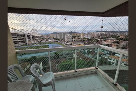 Apartamento para alugar com 65m², 3 quartos e 1 vaga Apartamento para alugar com 65m², 3 quartos e 1 vagaVaranda