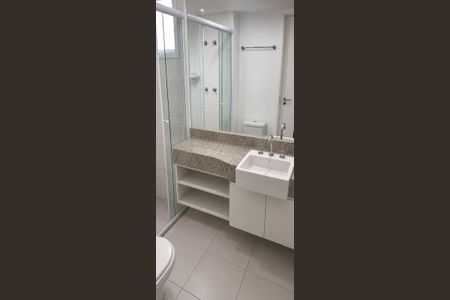 Apartamento à venda com 84m², 2 quartos e 1 vaga Apartamento à venda com 84m², 2 quartos e 1 vagaBanheiro