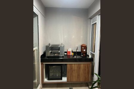Apartamento à venda com 84m², 2 quartos e 1 vaga Apartamento à venda com 84m², 2 quartos e 1 vagaVaranda
