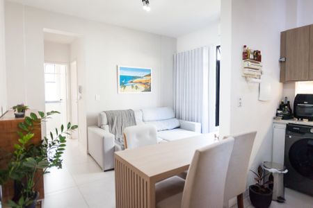 Apartamento à venda com 43m², 1 quarto e 1 vaga Apartamento à venda com 43m², 1 quarto e 1 vagasala